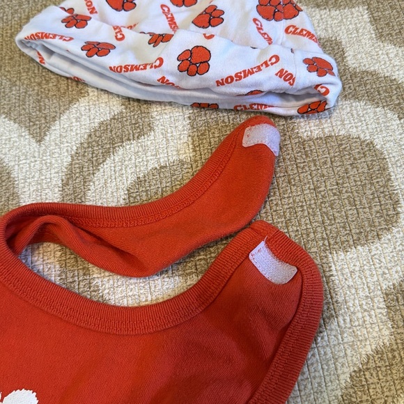 Clemson Beanie & Bib - Picture 3 of 3